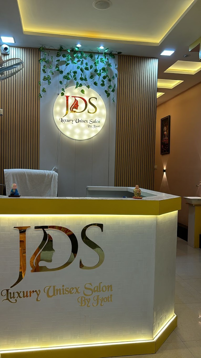 JDS Luxury Unisex Salon Reception
